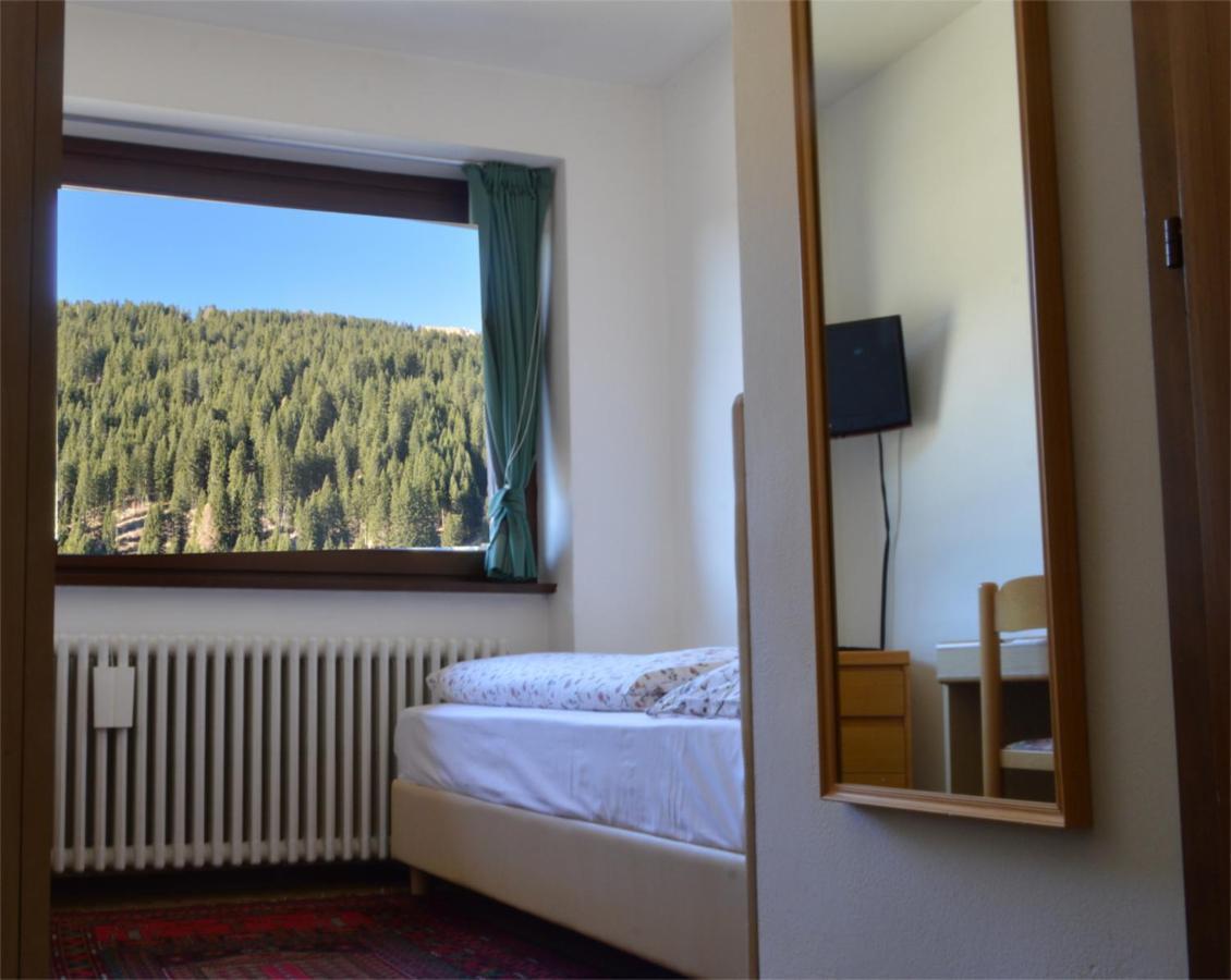 Garni Bucaneve Madonna di Campiglio Luaran gambar